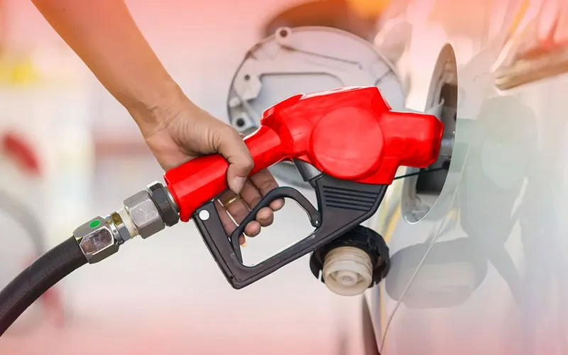 Govt rises petrol price, reduces diesel rates