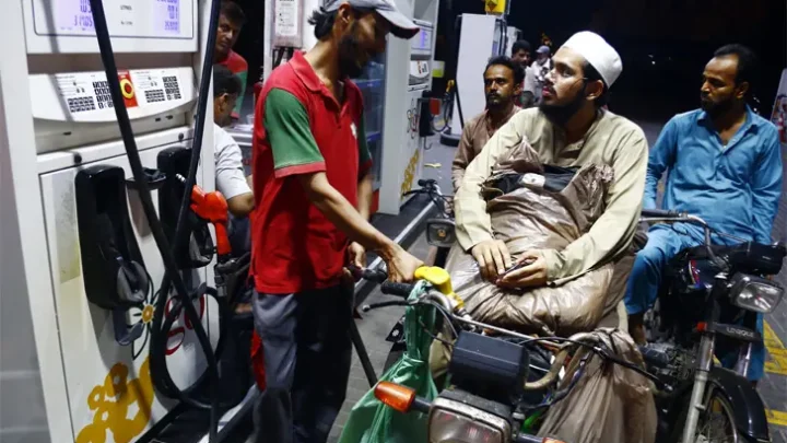 Honeymoon Canceled: Fuel Prices Rise Again in Pakistan