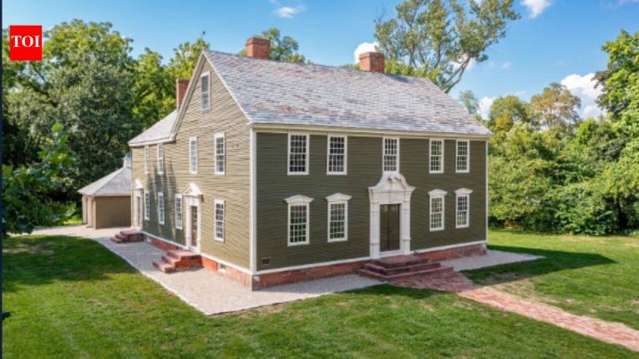1695 Connecticut home restored for $1m now listed at $1.45m