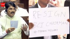 IndiaNALSAR row sparks fresh protest: Lawyers demand resignation of BCI chief Manan Mishra