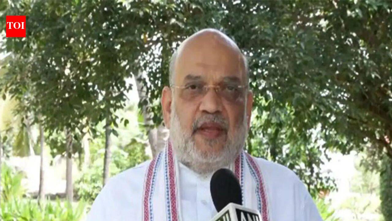 India'Anti-national decision': Amit Shah on Congress's Vande Mataram resolution