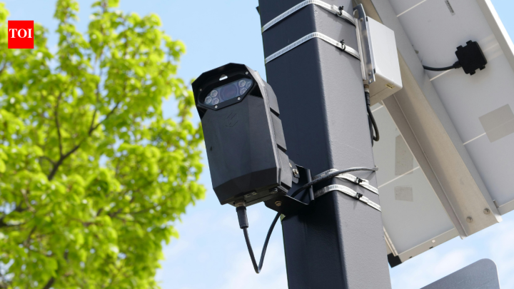 Texas constable unplugs 3 surveillance cameras, tells Flock to collect them