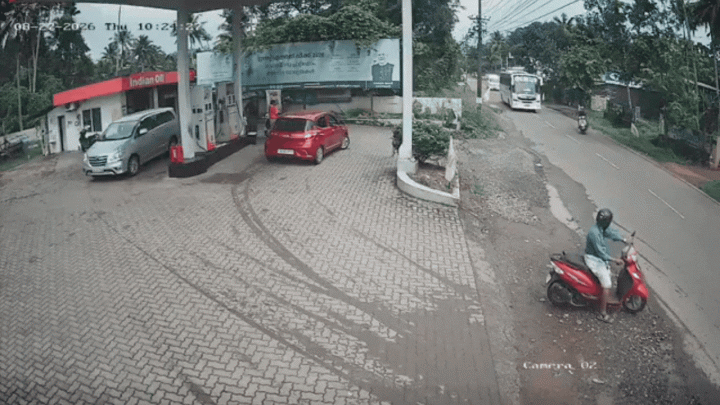 KochiKerala bus overturns at petrol pump after driver swerves to avoid two-wheeler, 20 injured