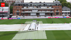 CricketLiveENG vs PAK 2nd Test Live Score: Bad light stops play