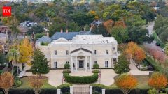 USHouston lawyer buys $15.5M mansion to demolish it for a garden