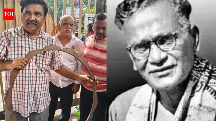 KolkataViolence & vandalism rock JU: Part of Nandalal Bose-designed emblem broken