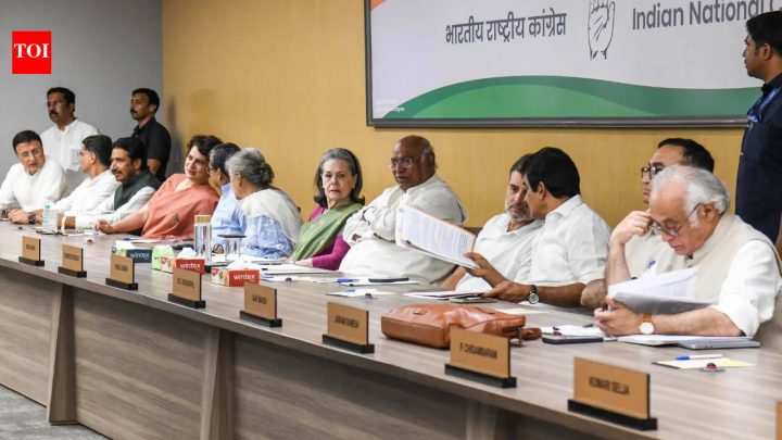 IndiaChhatron ki Goonj & chanda chori: Cong forms plan to corner Centre