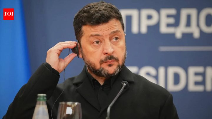EuropeTrouble brewing for Zelenskyy? Ex-defence minister calls for wartime polls