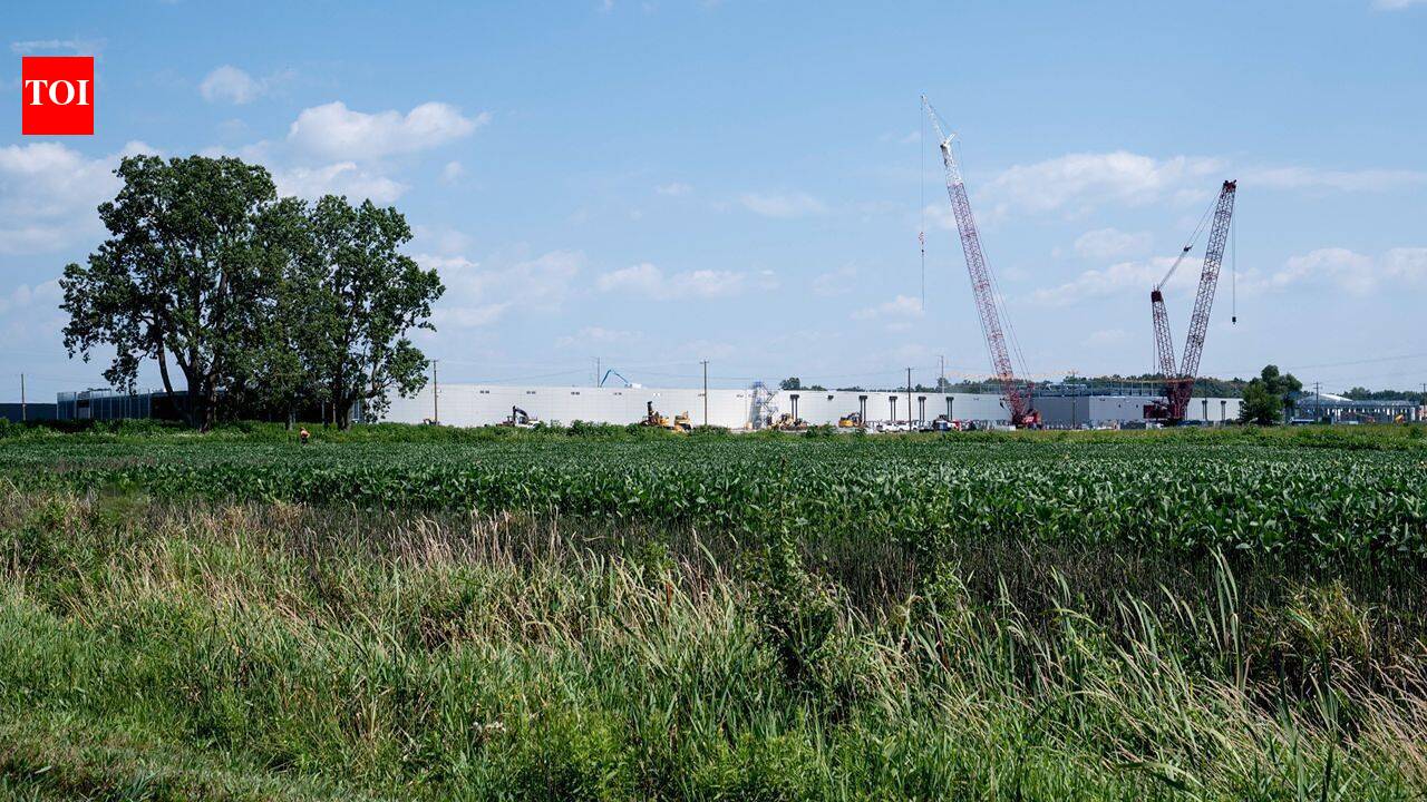 Tech NewsMichigan township takes a six-month ‘study break’ to slow nuclear data center