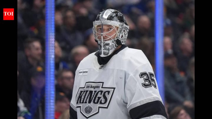 NewsIs Darcy Kuemper’s future the Kings’ biggest question before opening night?