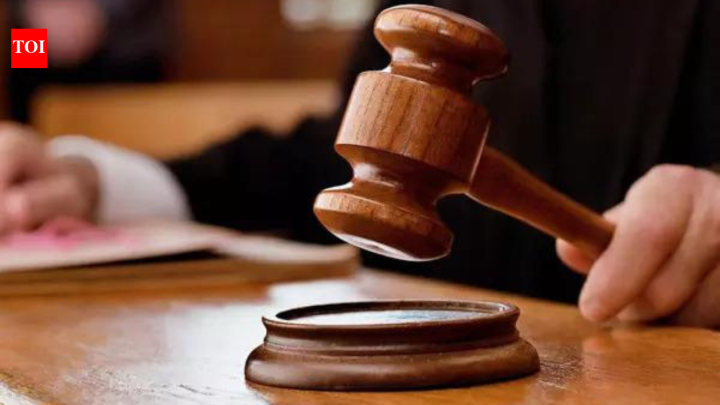 IndiaAfter 30 years, SC acquits 2 accused of taking Rs 20 bribe