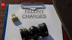 Texas officer indicted on 100 felony counts after 45,000 database searches