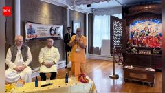 RSS chief visits Iskcon’s birthplace in New York, joins food distribution drive