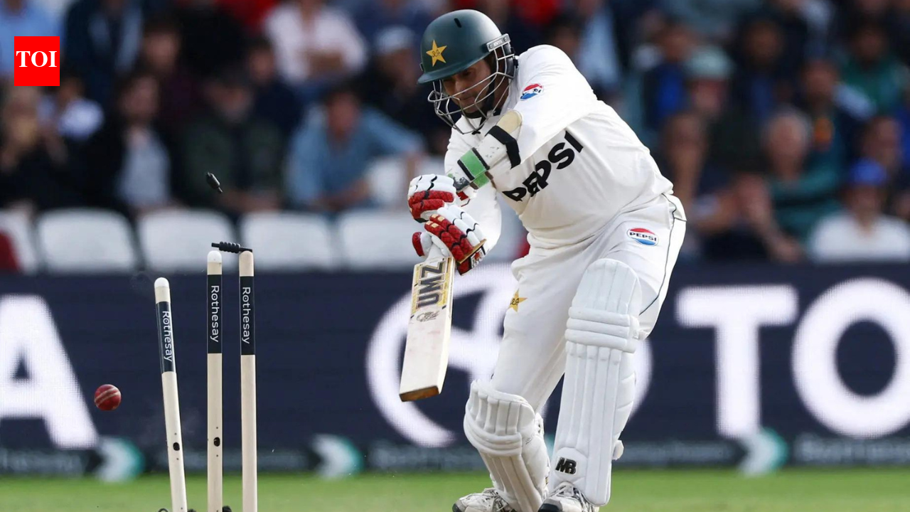 News'Pakistan a poor side': Former England great delivers blunt verdict