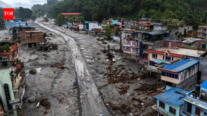 South AsiaNepal-Tibet floods: 750 dead, 20,000 deployed as rising rivers hamper rescue ops