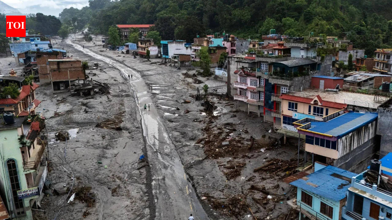 South AsiaNepal-Tibet floods: 750 dead, 20,000 deployed as rising rivers hamper rescue ops