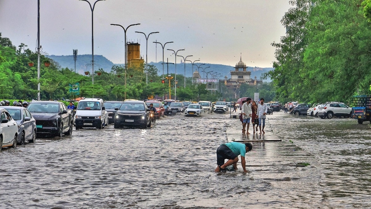 Thursday to be wet: Moving low-pressure system to bring monsoon rain