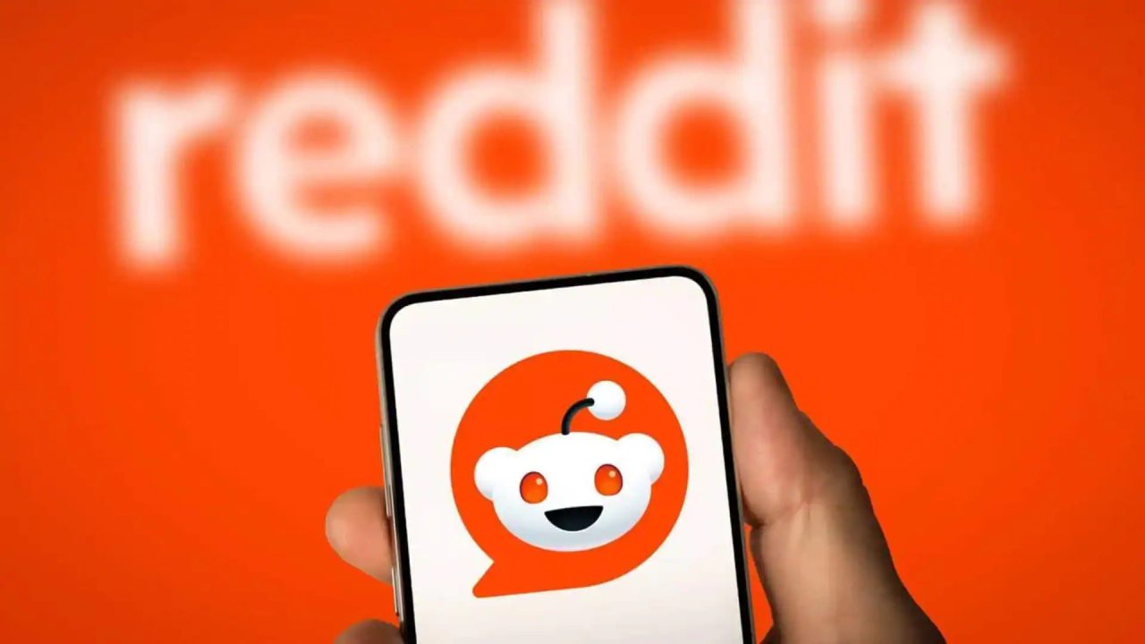 Reddit Could Turn Text Posts Into AI-Narrated Videos