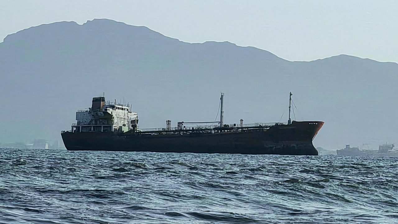 Gunmen seize tanker off Yemen amid resurgence of Somali piracy