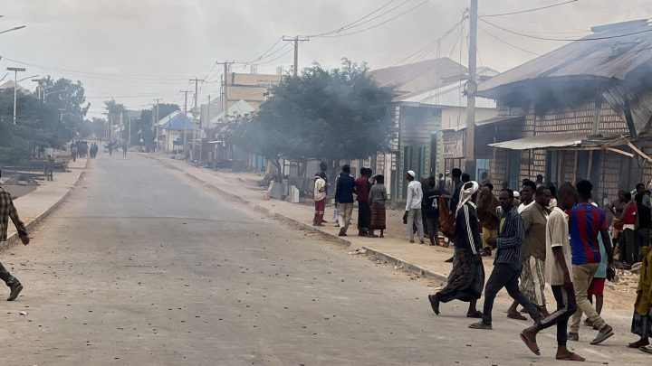 Somali army clashes with rebel forces for control of key city Baidoa