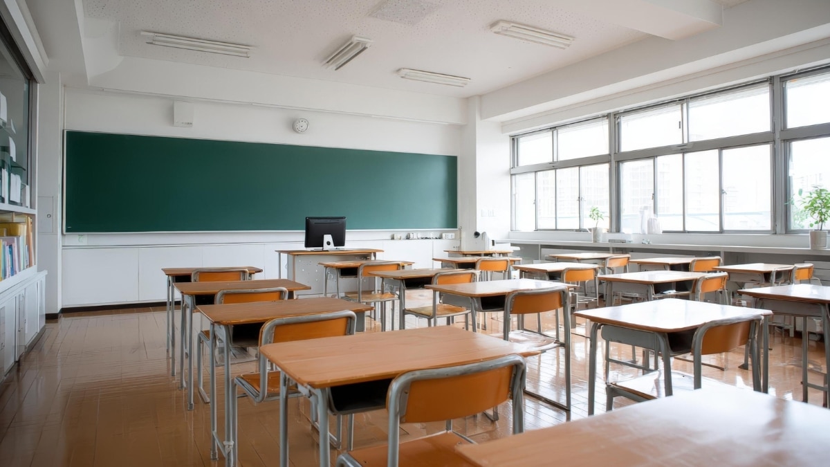 Former Punjab Education Minister Criticizes Extended Summer Holidays for Students