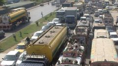 Karachi Bans Heavy Vehicles for 2 Days