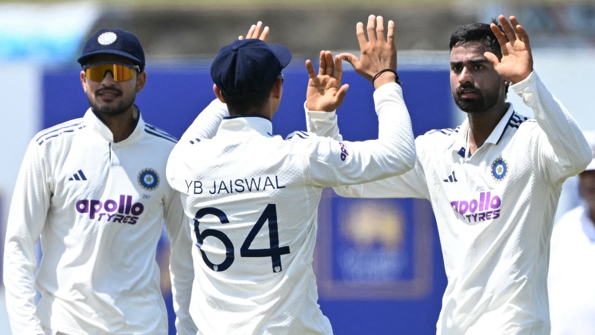 IND vs SL, 1st Test Day 3: India stay on top despite Dickwella fightback
