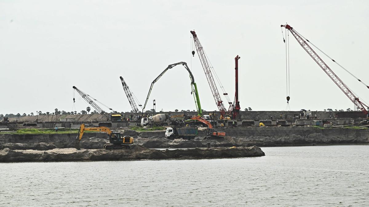 Four port projects in Andhra Pradesh to reduce logistics costs by up to 50%, says Minister