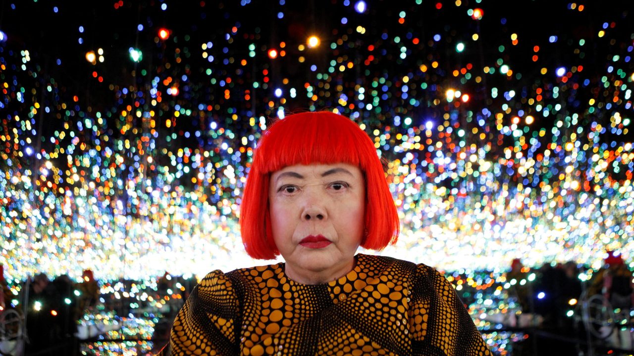 Muere Yayoi Kusama, la artista japonesa que convirtió los lunares en su obsesión