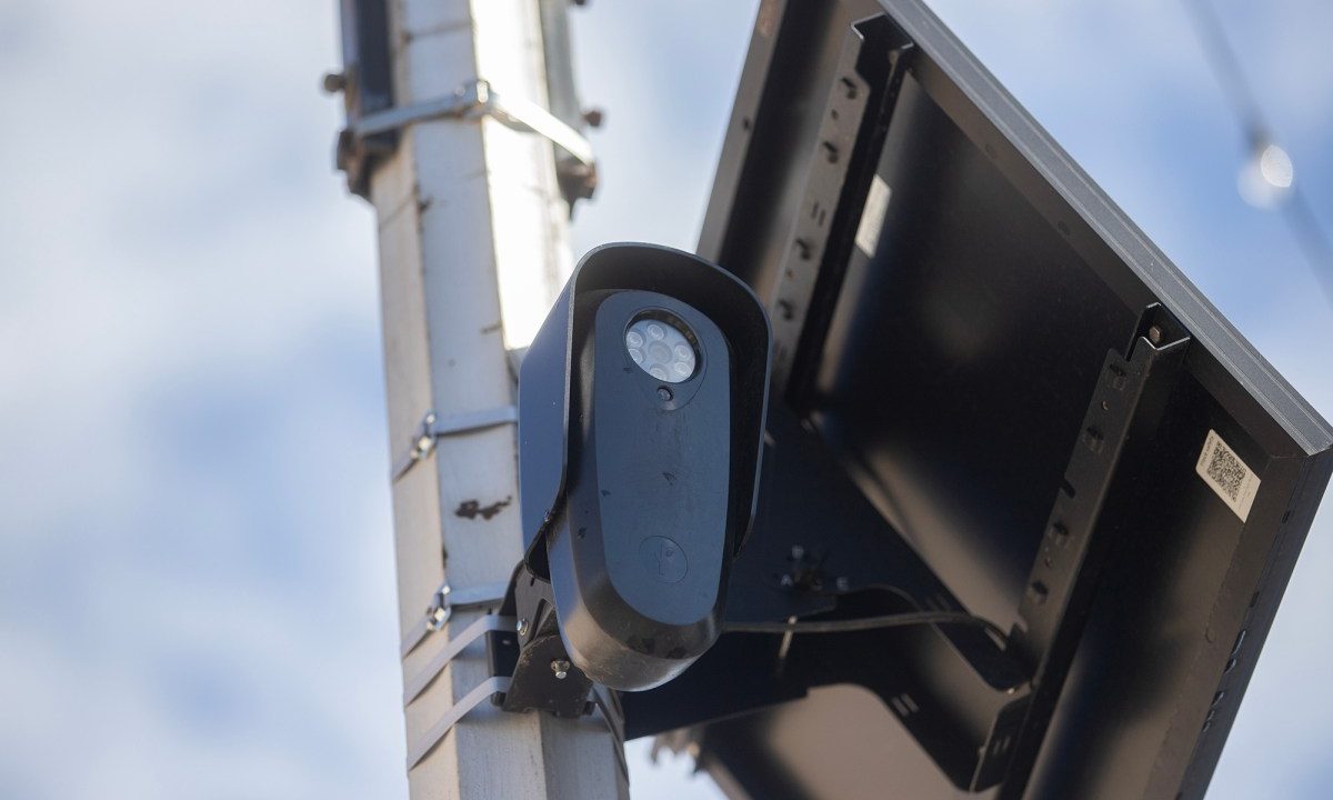 California, U.S. lawmakers debate license plate reader technology