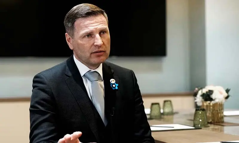 Estonian defence minister resigns after €70m Ukraine munitions scam by Indian company: report