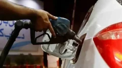 Govt reduces petrol price by Rs3.13, increases HSD by Rs3.74