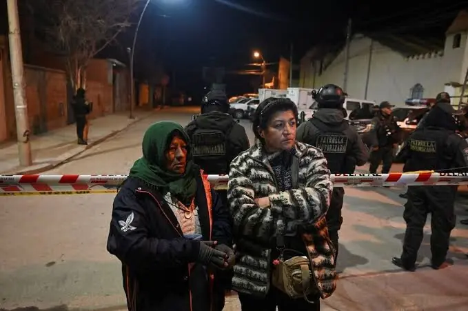 Bolivian army base blasts kill 2, wound dozens