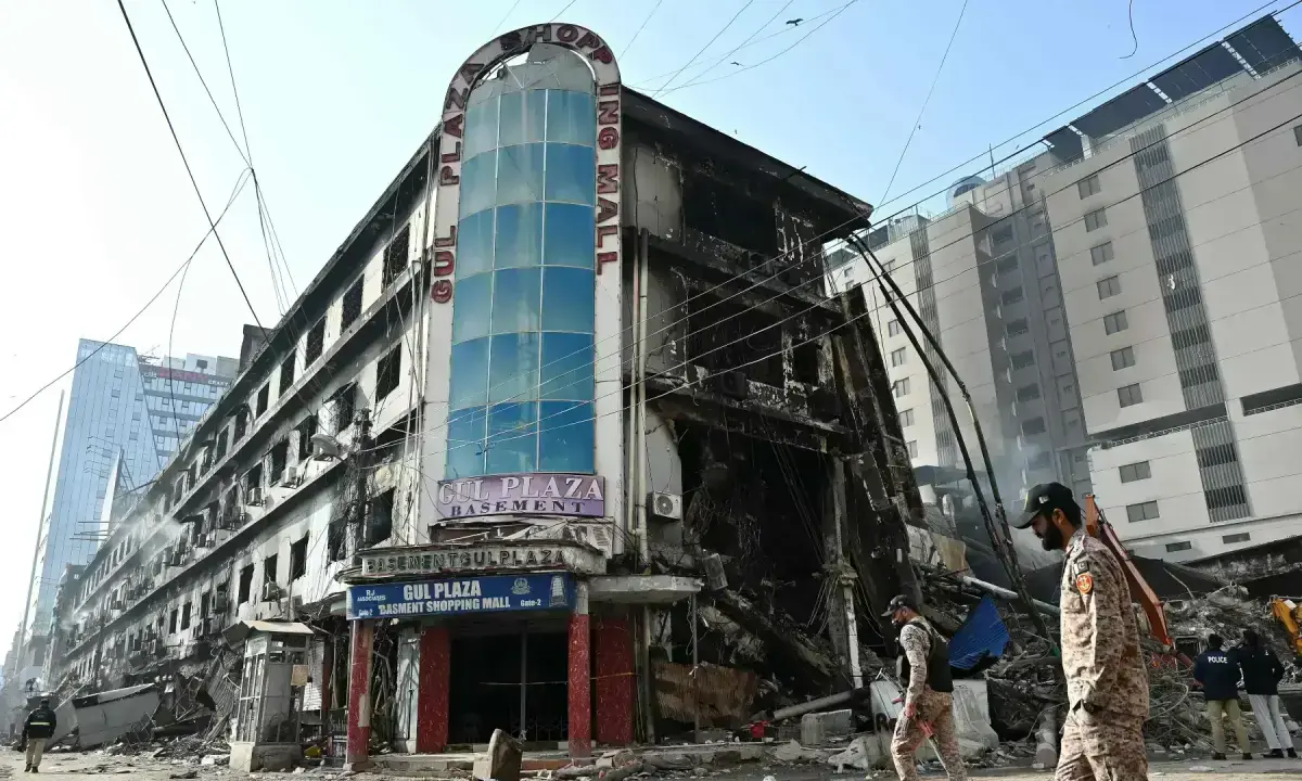 Police charge sheet says building management at fault for Gul Plaza inferno
