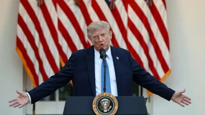 Warning signs abound for Trump's Republicans as midterm campaign begins final sprint