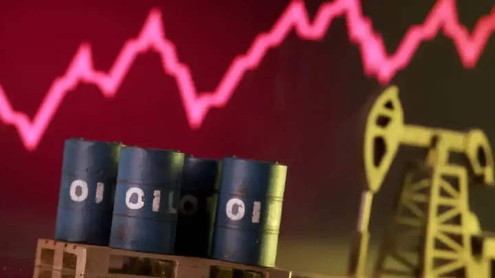 Why has oil stayed below $100 a barrel despite supply disruptions amid US-Iran escalation?