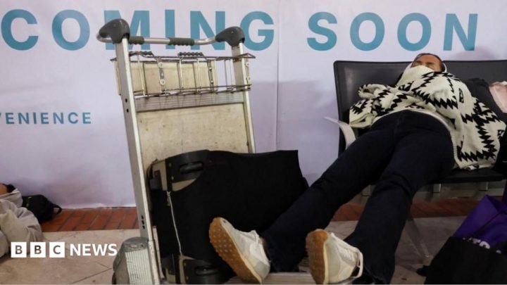 Indonesia volcano eruption leaves 270,000 stranded as airports extend closure