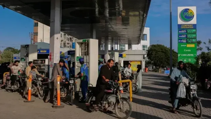 Petroleum dealers demand govt devise mechanism for fuel subsidy reimbursement