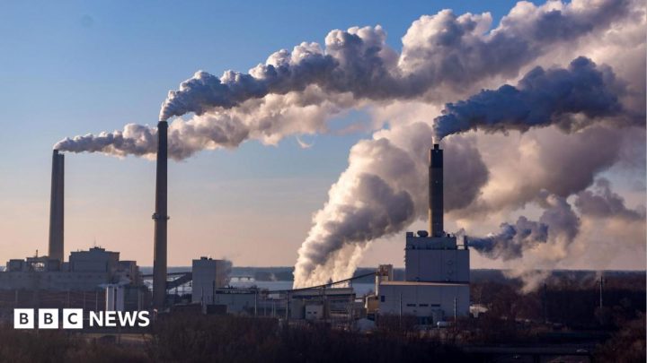 US scraps limits on emissions from coal and gas power plants