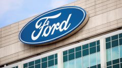 US warns Ford over ties with Chinese firms amid tensions