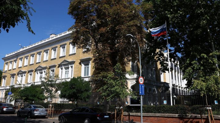 Hungary expels 10 Russian diplomats, Moscow promises harsh response
