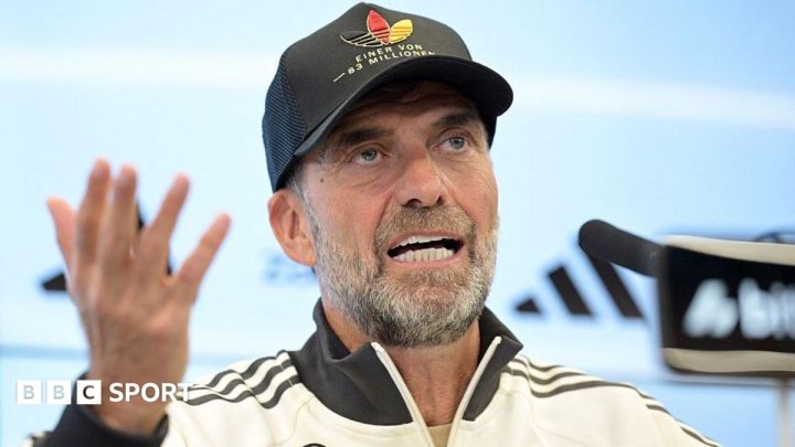 Klopp wants to 'reclaim' flag amid German elections