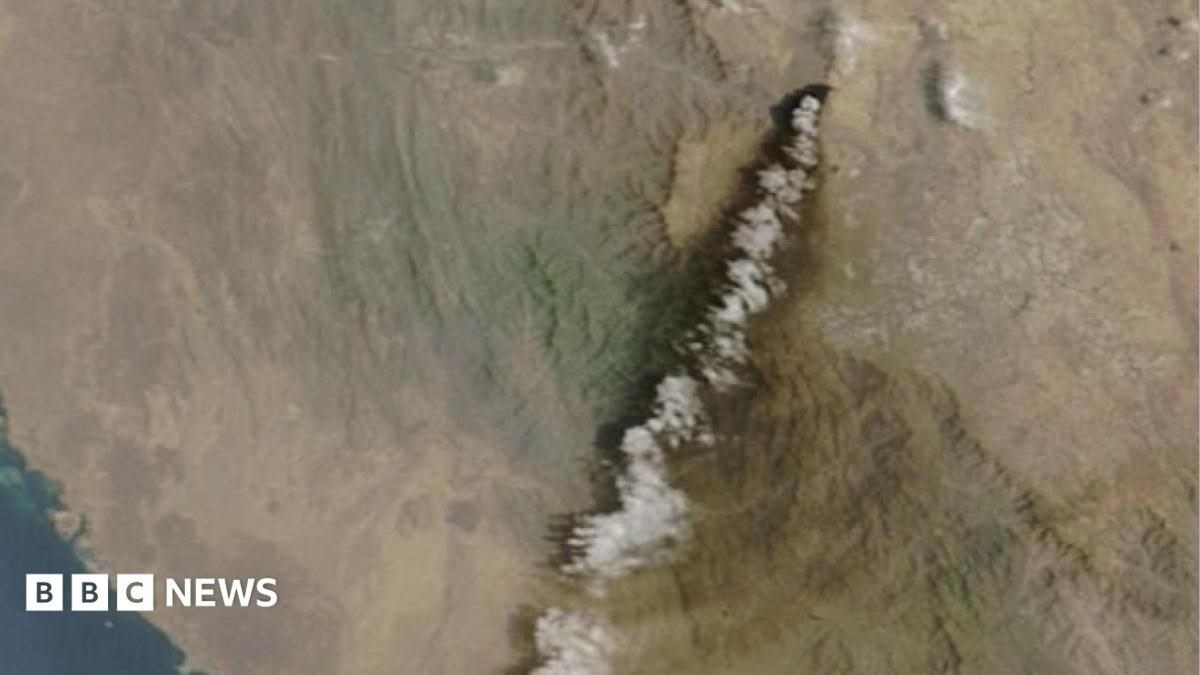 Saudi Arabia vows to respond after Houthis attack cities and energy facilities