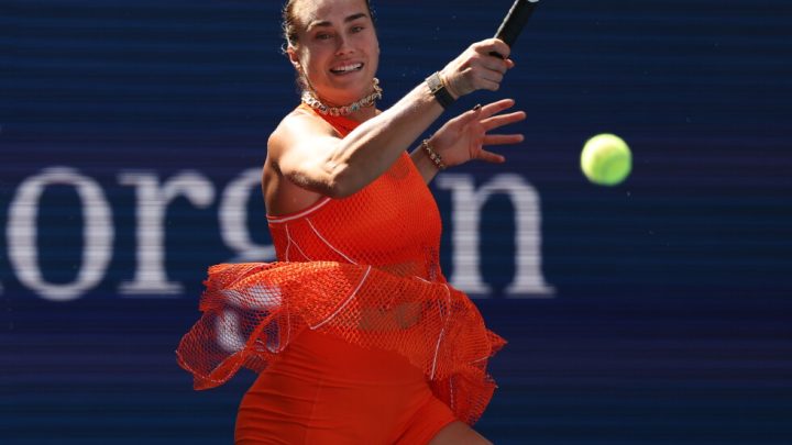 Aryna Sabalenka complains about the smell of marijuana during her US Open match