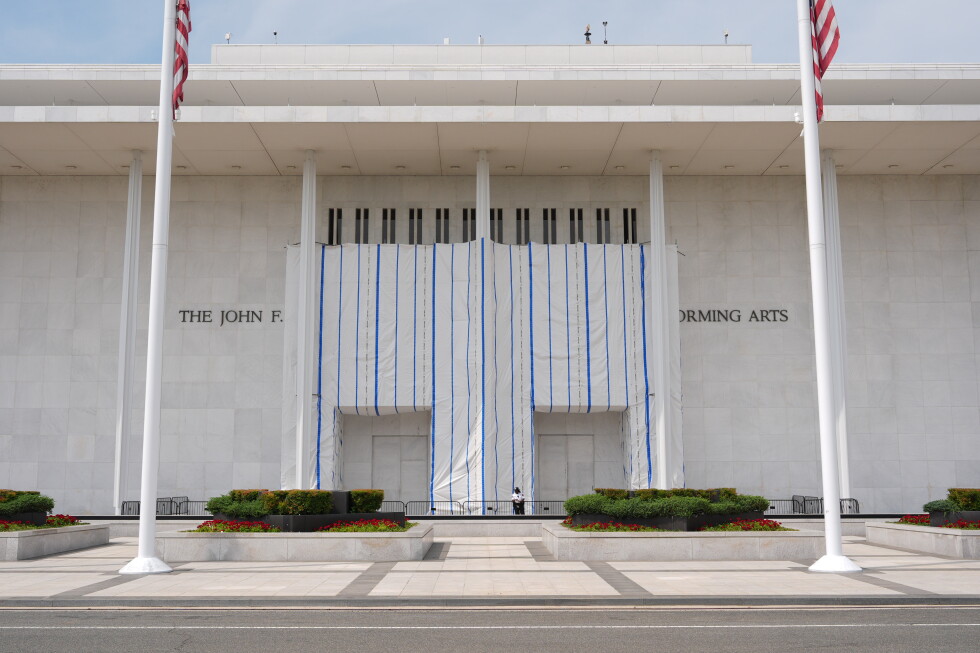Kennedy Center renews call for Trump-backed shutdown after part of a ceiling collapses