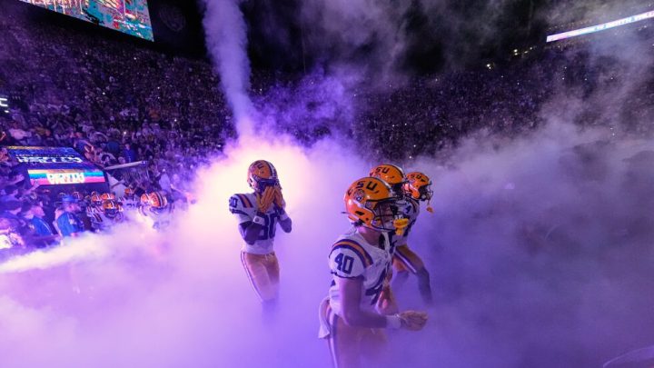 AP Top 25 shake-up looms after Oregon’s scare and LSU’s blowout, Michigan’s miracle
