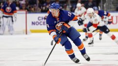 Islanders’ Mathew Barzal won’t skate for 2 weeks after aggravating an injury