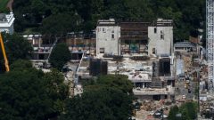 Supreme Court lets White House continue construction on Trump’s $400 million ballroom