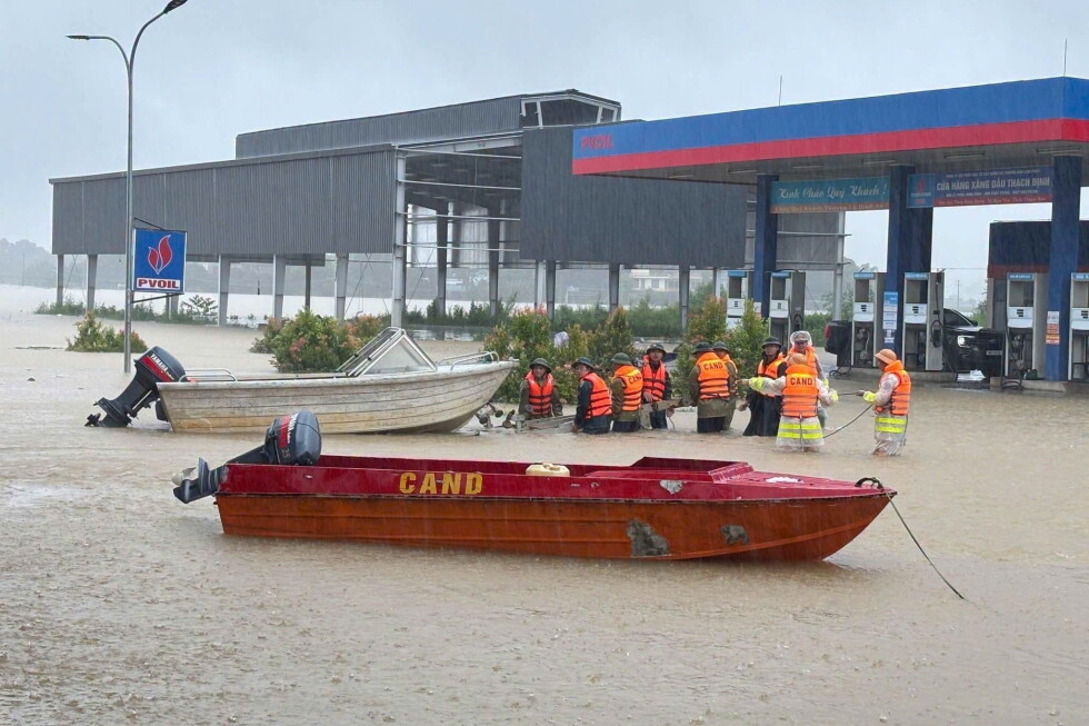 Vietnam floods submerge homes and threaten economic activity