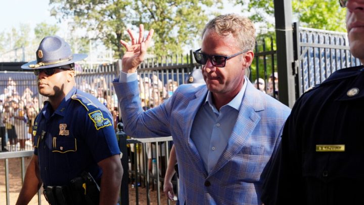 Fans in Ole Miss’ Grove mock Lane Kiffin but tout their ‘hospitality’ as he returns with LSU